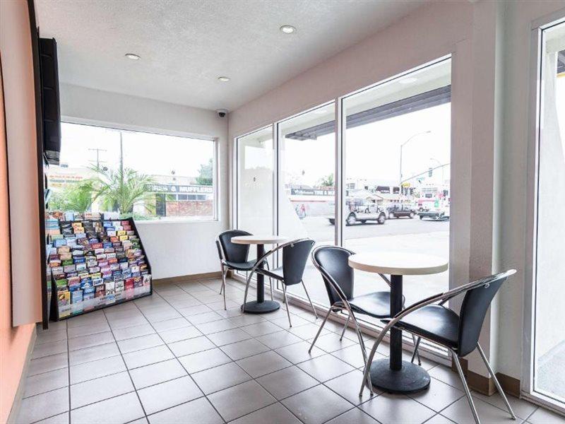 Motel 6-Long Beach, Ca - International City מראה חיצוני תמונה