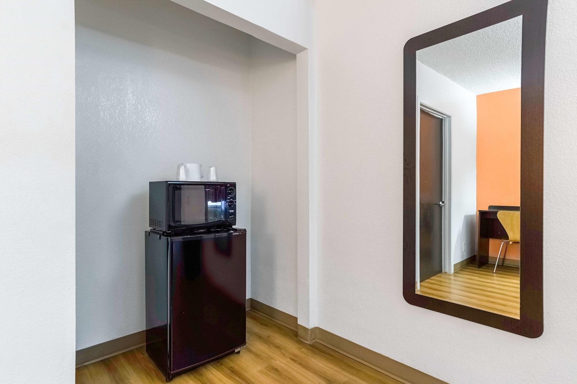 Motel 6-Long Beach, Ca - International City מראה חיצוני תמונה