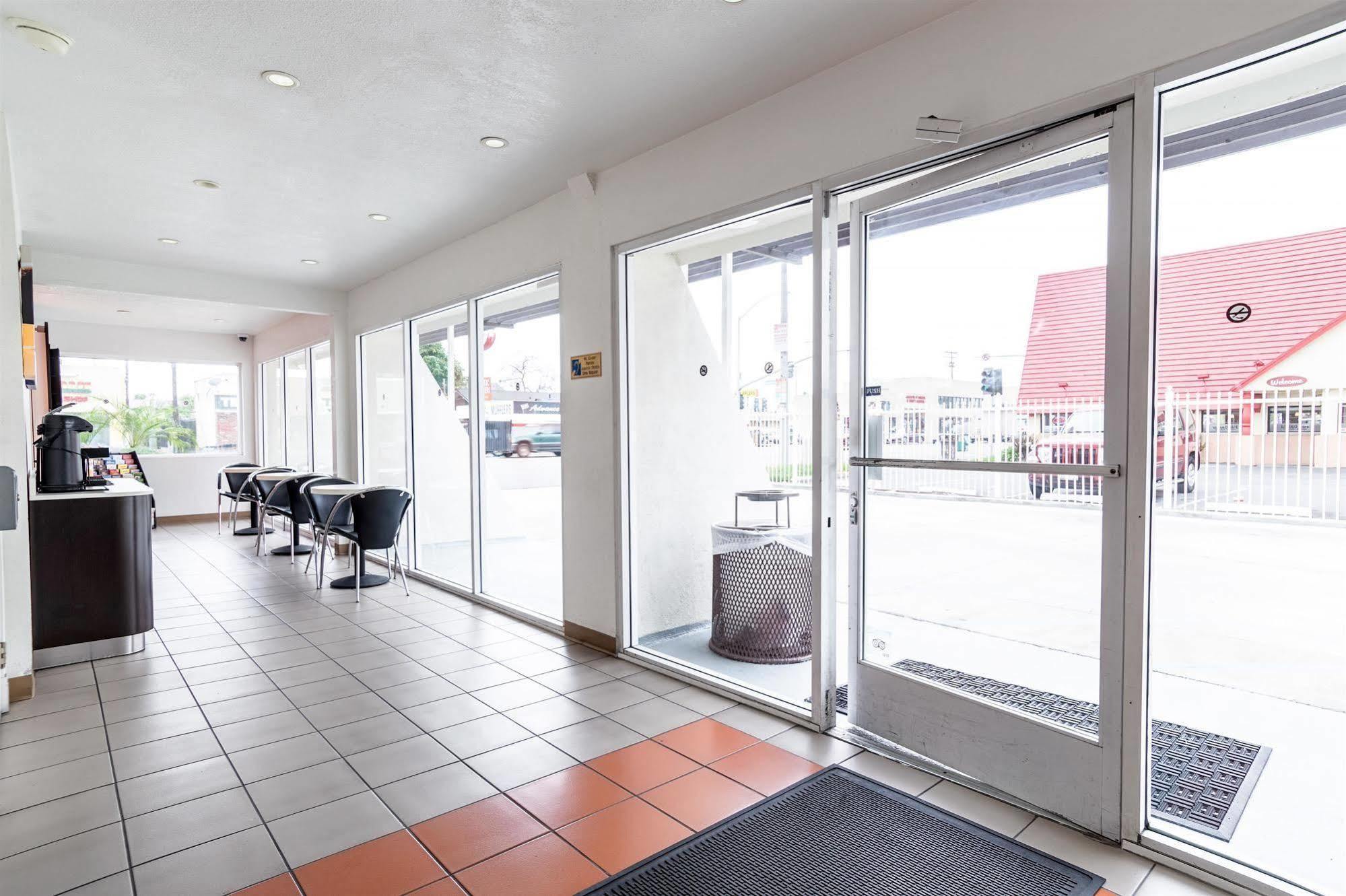Motel 6-Long Beach, Ca - International City מראה חיצוני תמונה
