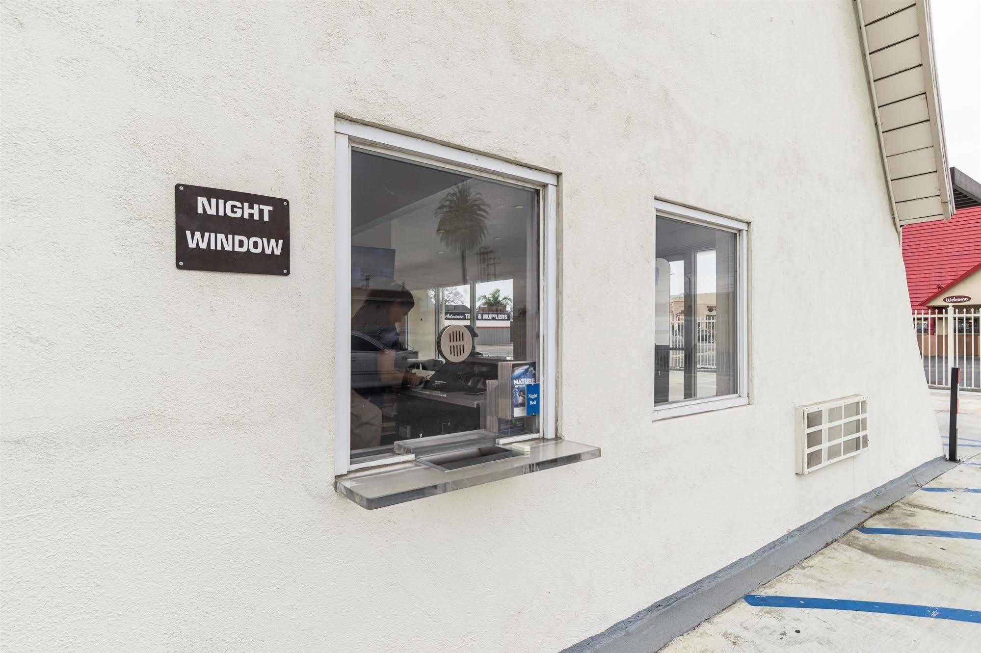 Motel 6-Long Beach, Ca - International City מראה חיצוני תמונה