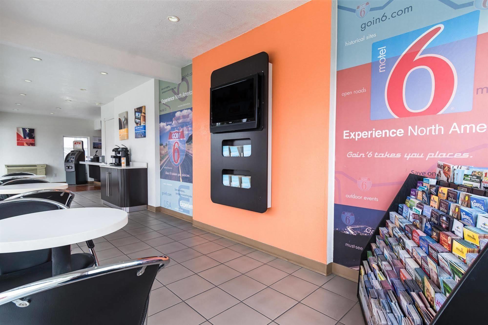 Motel 6-Long Beach, Ca - International City מראה חיצוני תמונה