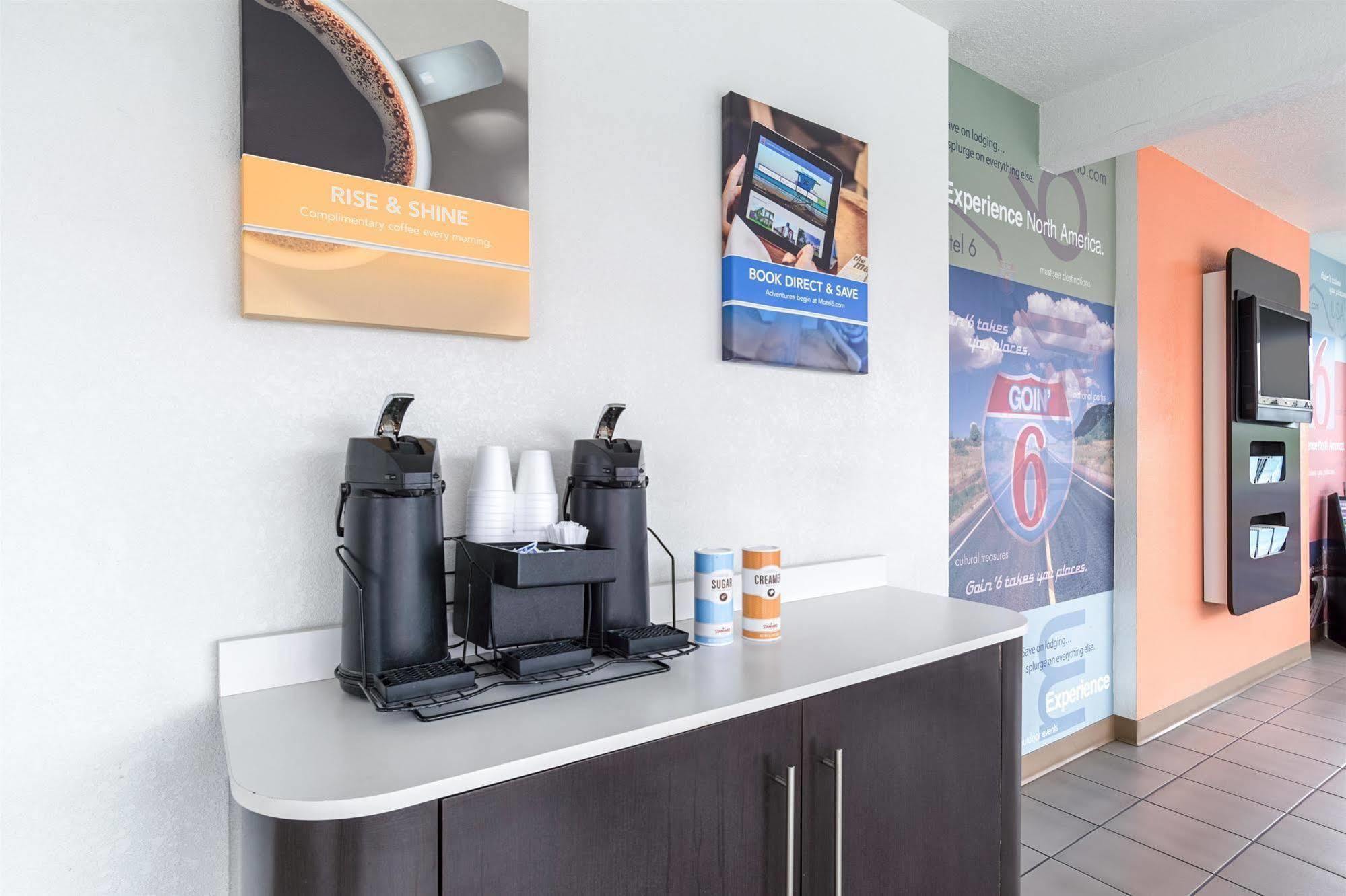Motel 6-Long Beach, Ca - International City מראה חיצוני תמונה