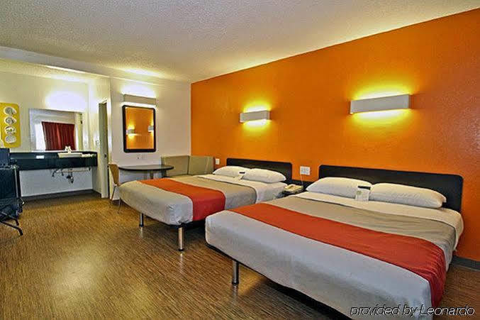 Motel 6-Long Beach, Ca - International City מראה חיצוני תמונה